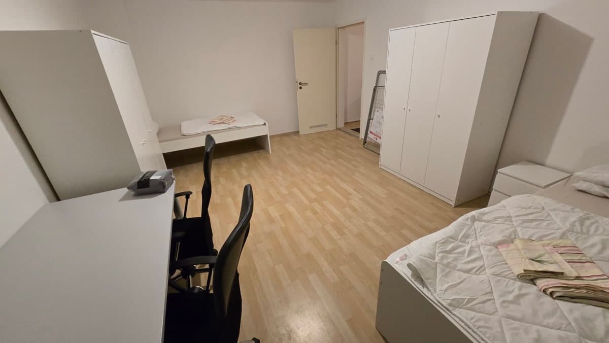SteinbĂĽhler str City centre Shared room, - Image 1