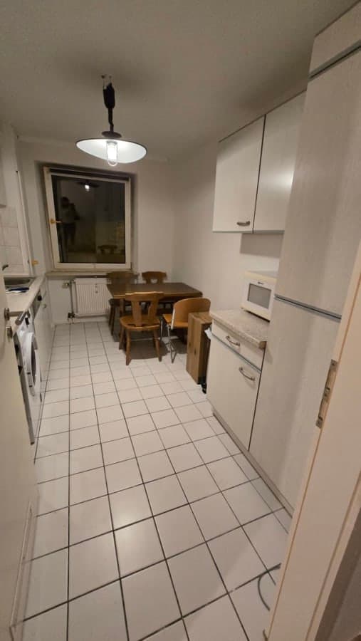 Steinbühler str 1 Nürnberg , WG Wohnung in der Stadt . - Image 1