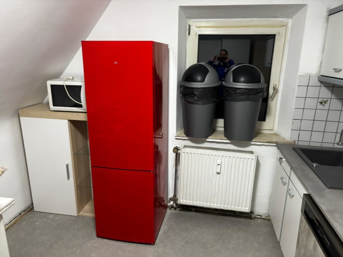 All are Students, 3 min. from Subway, 10 min. from Main Station, Balcony, hans thoma str 34 - Image 1